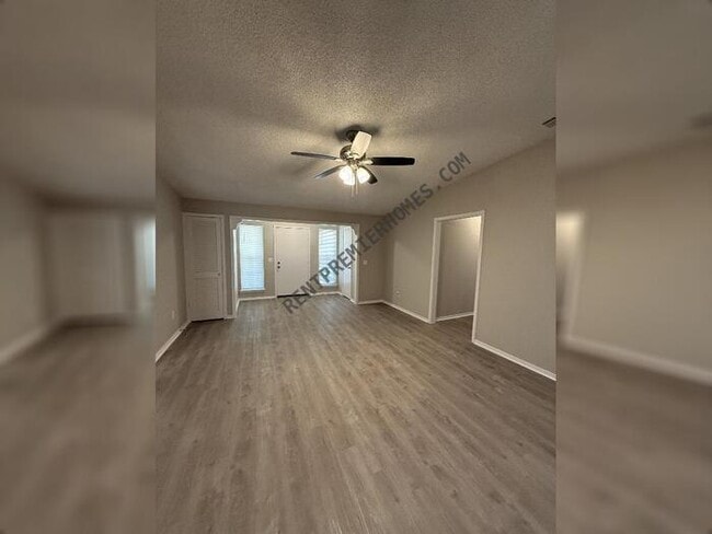 Photo - 1712 Haven Dr