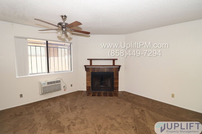 Photo - 2863 Broadway Unit 102