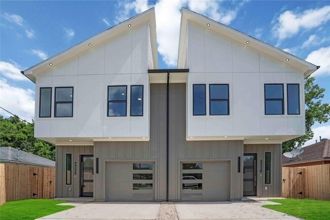 Building Photo - 4505 Phlox St