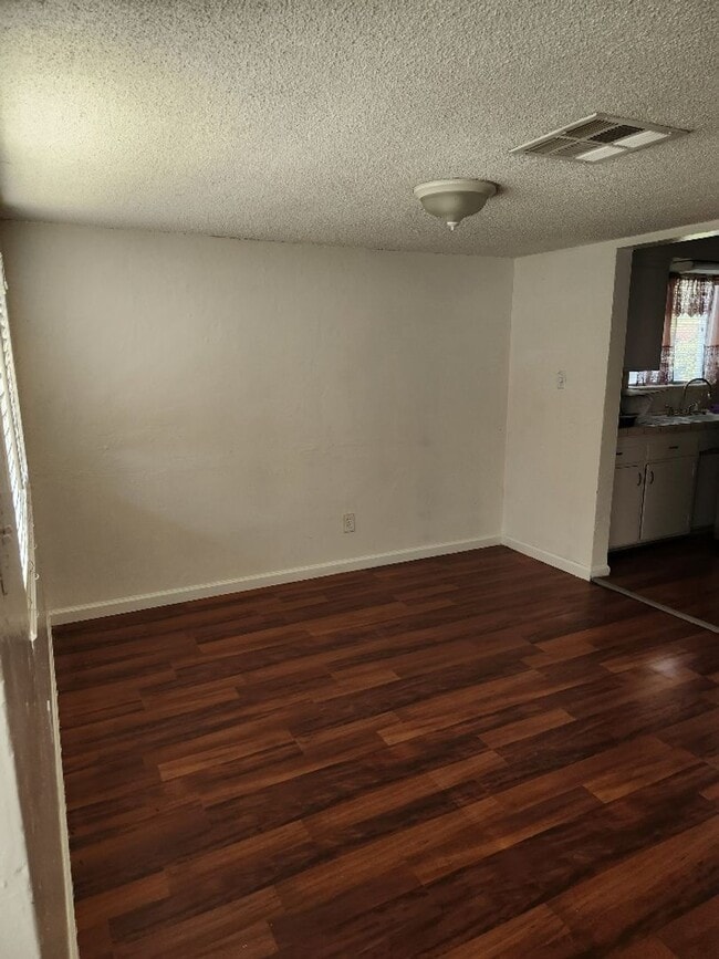 Photo - NE Home with pool for rent