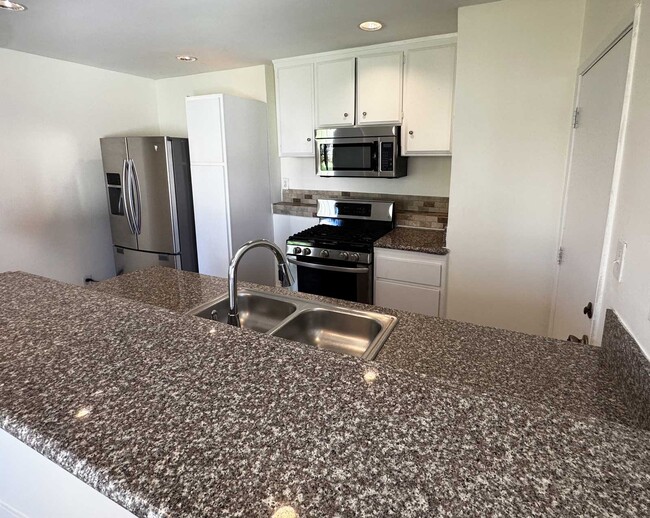 27558 1/2 Violin Canyon Rd