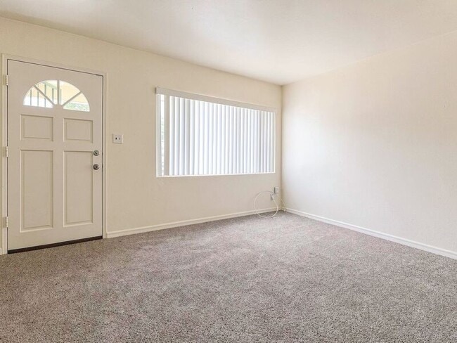 Photo - 404 Normandy St