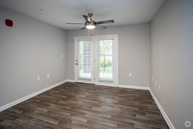 2 BR, 2 BA - Living Room Area 1,000SF