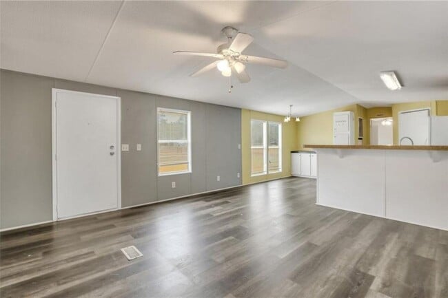 3 Pine Rd