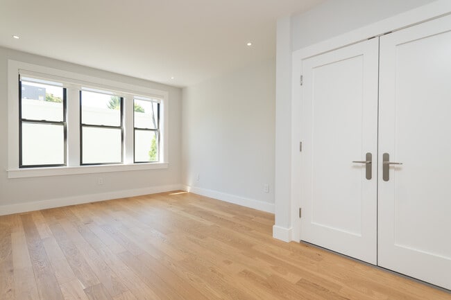 Photo - 4 Elko St Unit 3