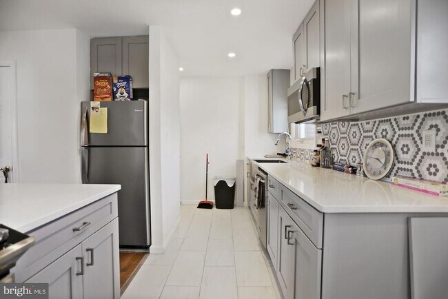 Photo - 4910 Sargent Rd NE