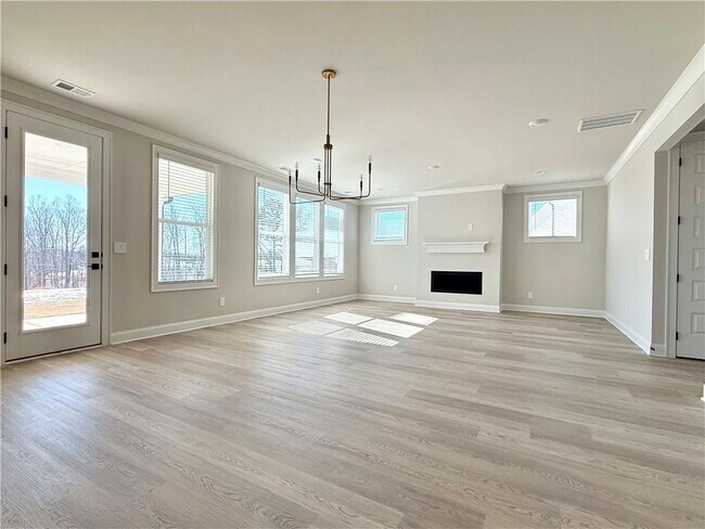 Photo - 3227 Madeira Dr