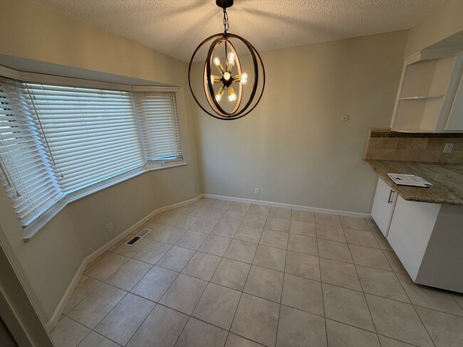 Photo - 1270-1272 Meredith Way Unit 1272