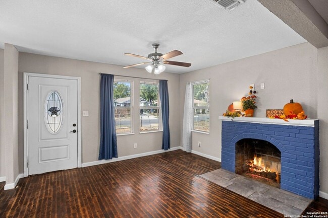 Photo - Well-Maintained 3-Bedroom Home – Ideal for Students & Professionals!