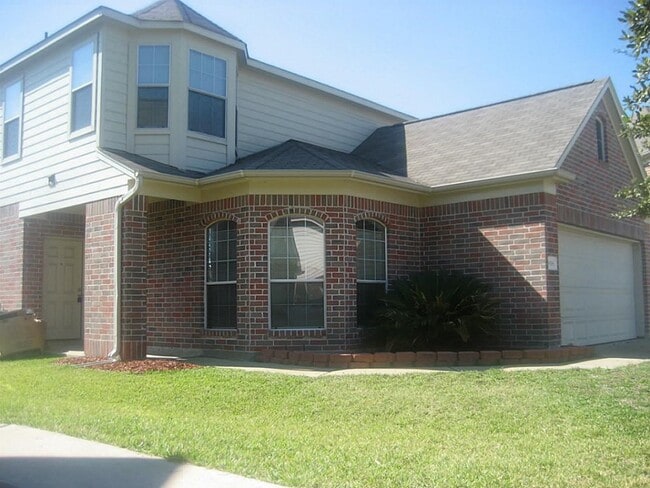 Building Photo - 18506 Carousel Creek Ct