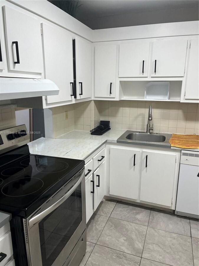 Photo - 200 Ashbury Rd Condo Unit 305