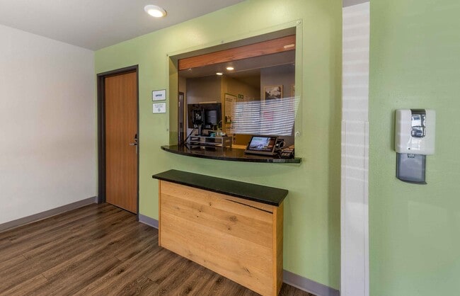 Furnished Studio-Oklahoma City - Southeast