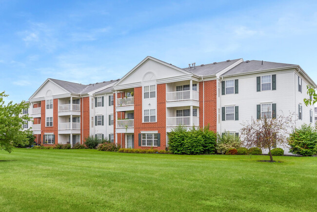 Evergreen Farms - Evergreen Farms Apartments