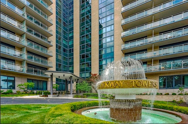 Photo - 4545 Wornall Rd Unit 309