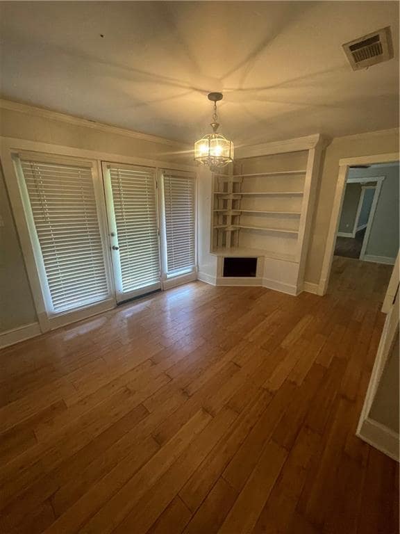 Photo - 5913 Montfort Rd S