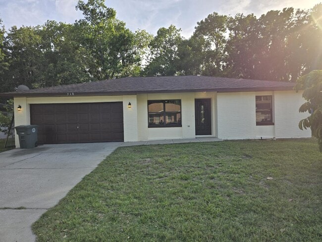 Building Photo - 518 Loomis Trail Rental