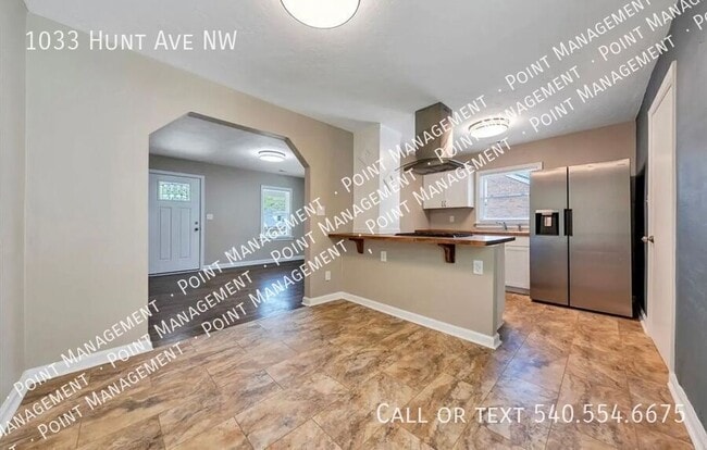 Photo - 1033 Hunt Ave NW