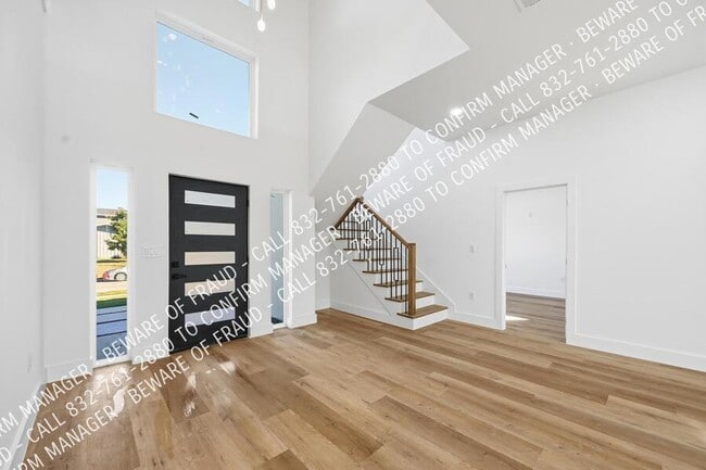 Photo - 2950 Sundial Dr