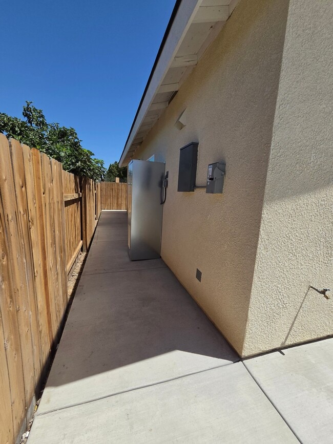 Photo - 1808 St Clair Ct