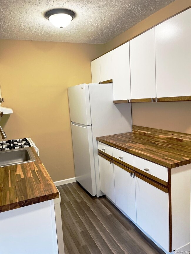 Photo - 1403 Barclay Manor Unit 14C