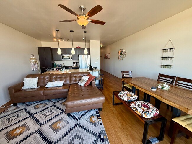 Photo - Ruby Condominiums - Eastlake Unit 411