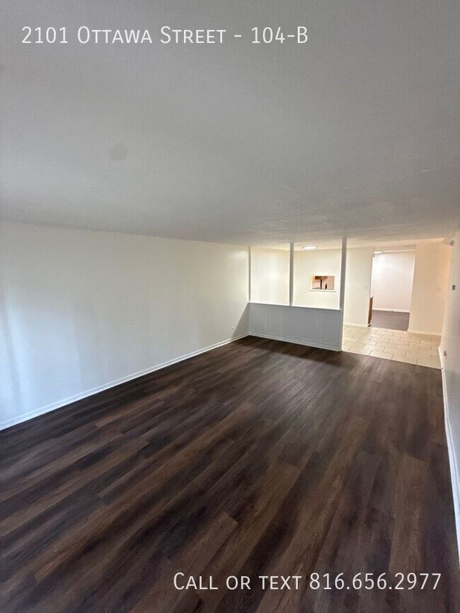 2101 Ottawa St Unit 104-B