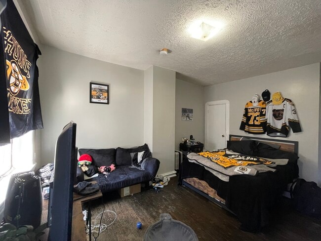 Photo - 91 Kilmarnock St