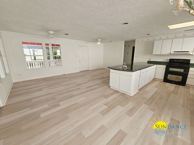 Photo - Centrally Located 2 Bedroom Home in Santa Rosa Beach!