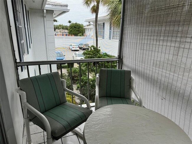 Photo - 2171 NE 66th St Unidad 830