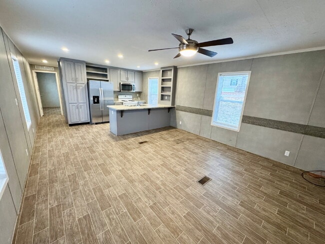 Photo - 3/2 in small Pendleton neighborhood Unidad 8