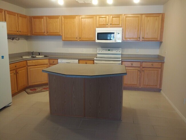 4222 S Blackhawk Cir Unidad 6F