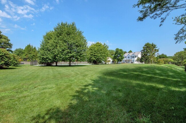 Photo - 131 Flying Point Rd