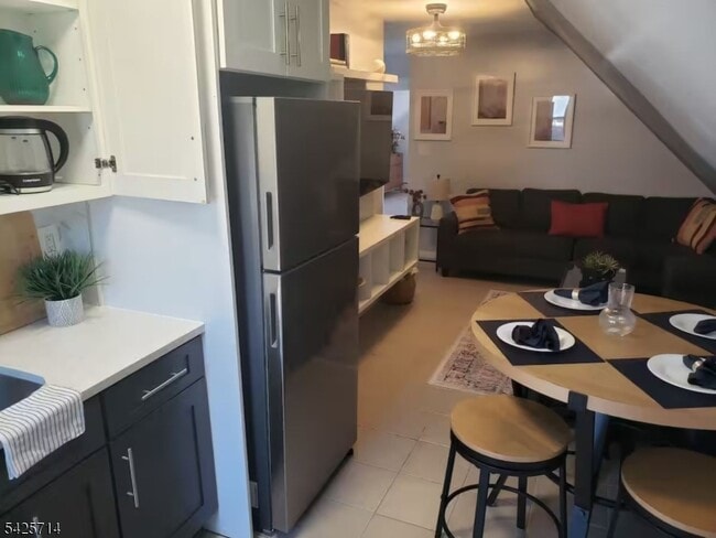 Photo - 187 Milford Ave Unit 3