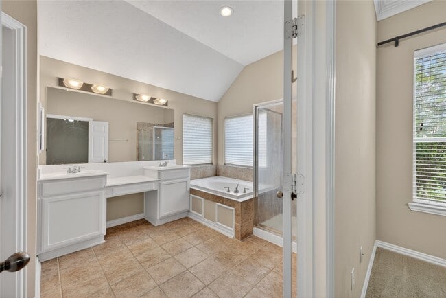 Photo - 14326 Manorbier Ln