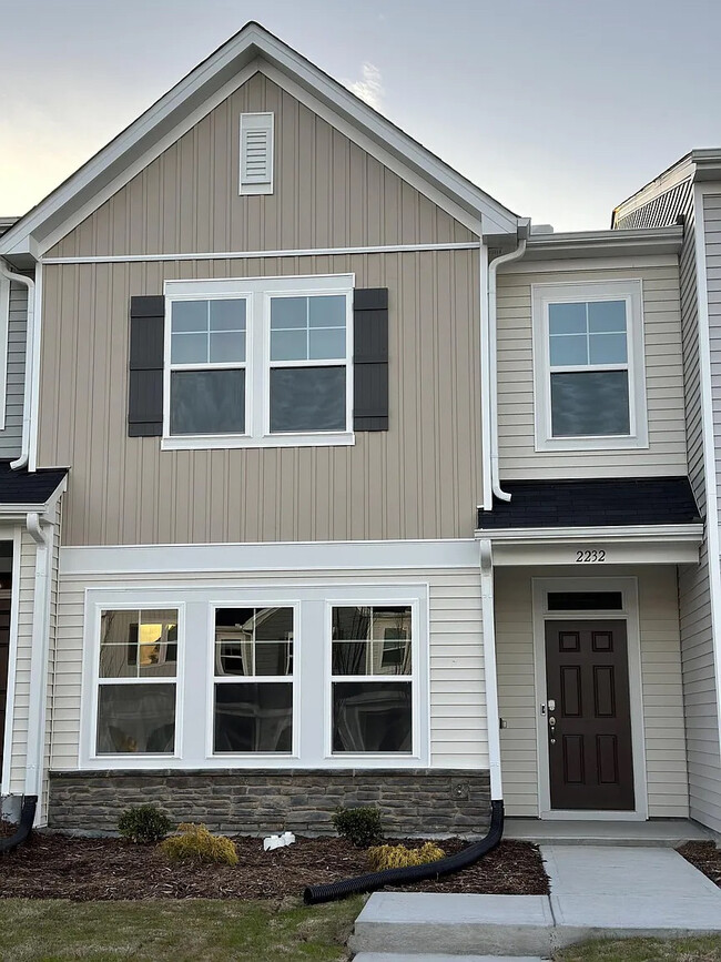 Building Photo - Room in Townhome on Kasota Ln