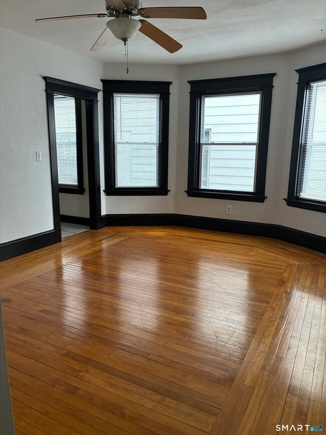 39 Houston St Unit 2
