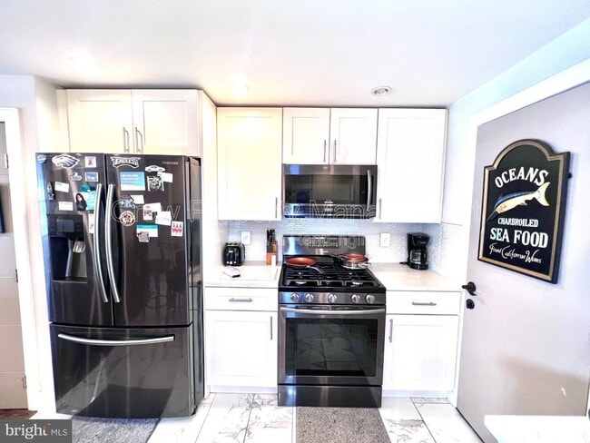 Photo - 2830 Castor Ave