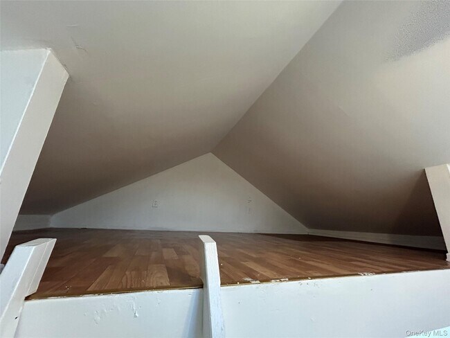 Photo - 175 Beach 109th St