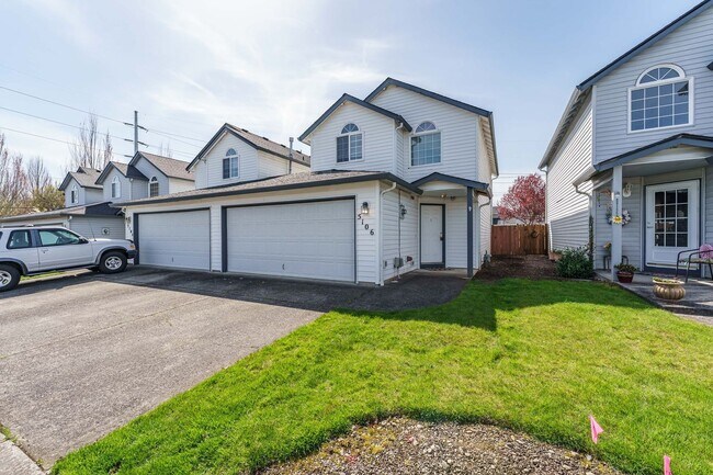 Photo - $500 Off Move In Special - Comfortable 3-B... Townhome