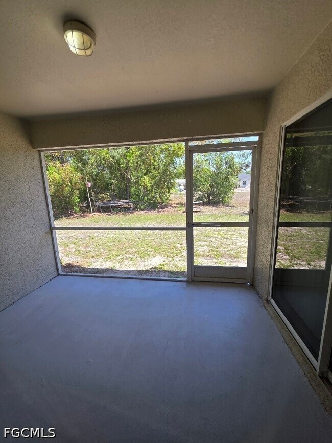 Photo - 2419 Joe Ave S