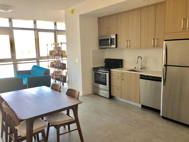 Loft B1 - 650 SF (North Side)