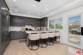 107 Flores St