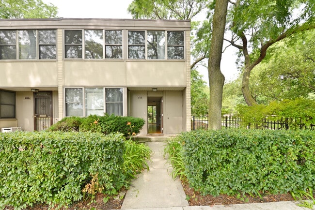 Building Photo - 816 S Ada St Rental