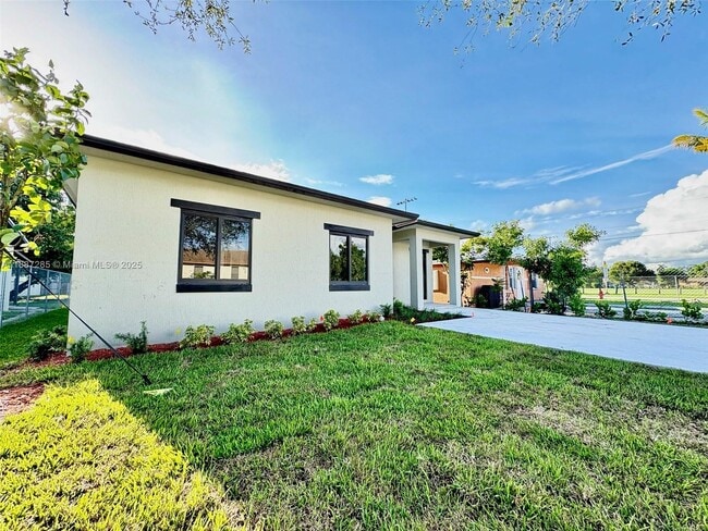 Photo - 1005 SW 25th Ave