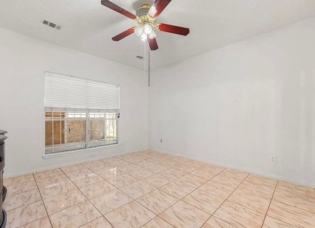 Photo - 13530 Carruth Ln