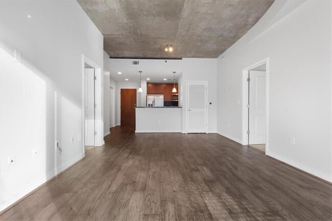 Photo - 250 Pharr Rd NE Unit 309