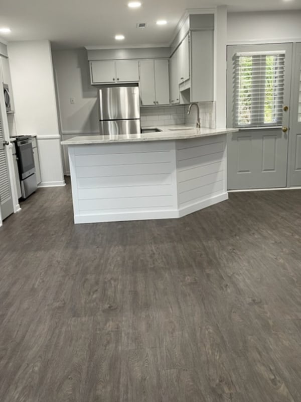 Photo - 1030 Marsh Ct Ln