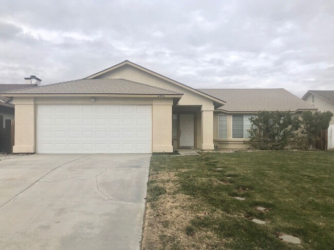 3/2 Rosamond home Avail Now! - 3/2 Rosamond home Avail Now!