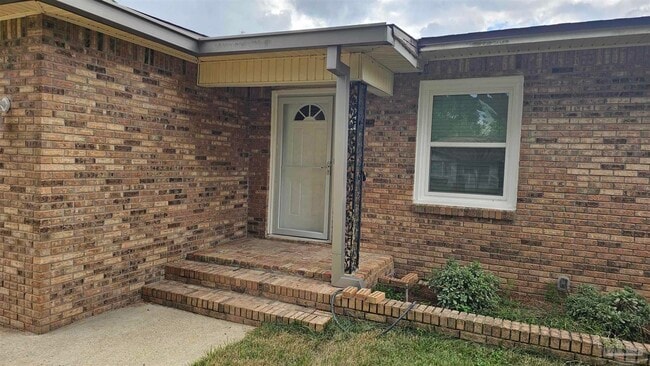 Photo - 1611 E Baars St