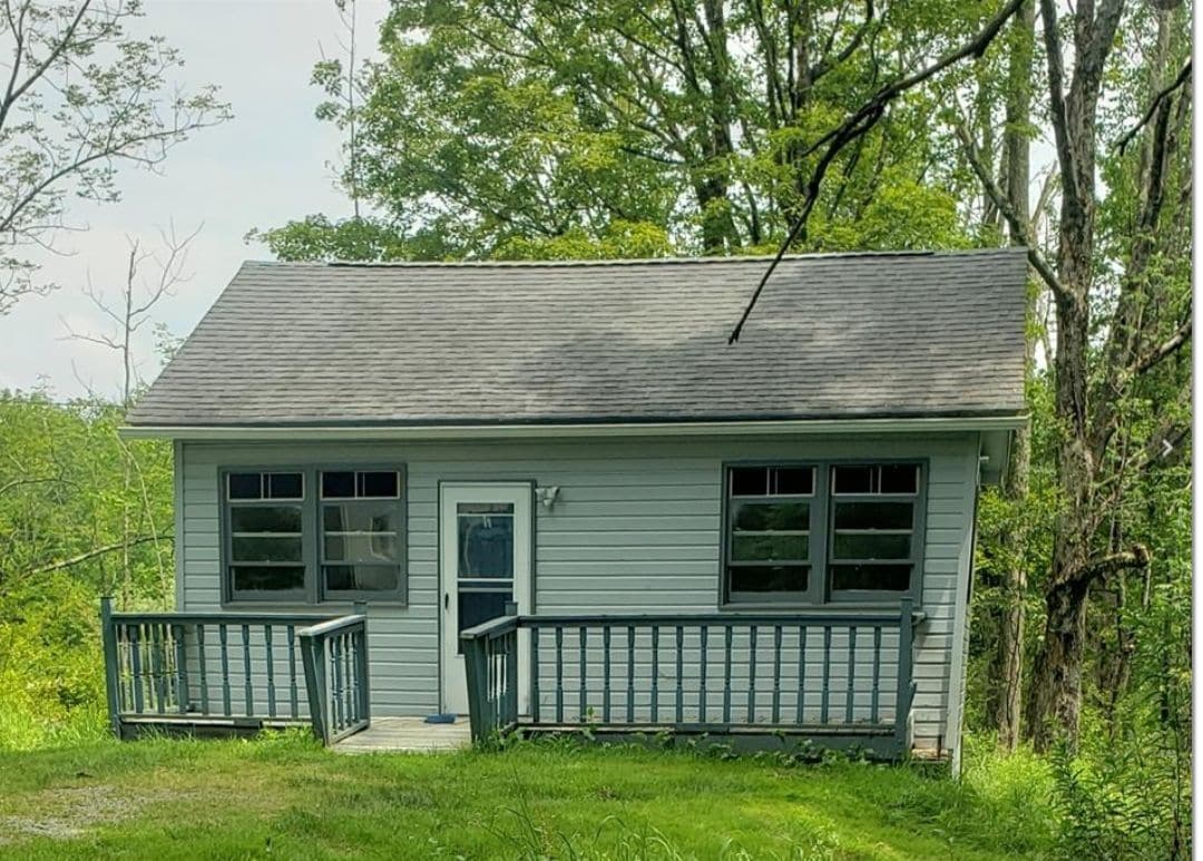 Photo - 300 Budd Rd Unit Cottage